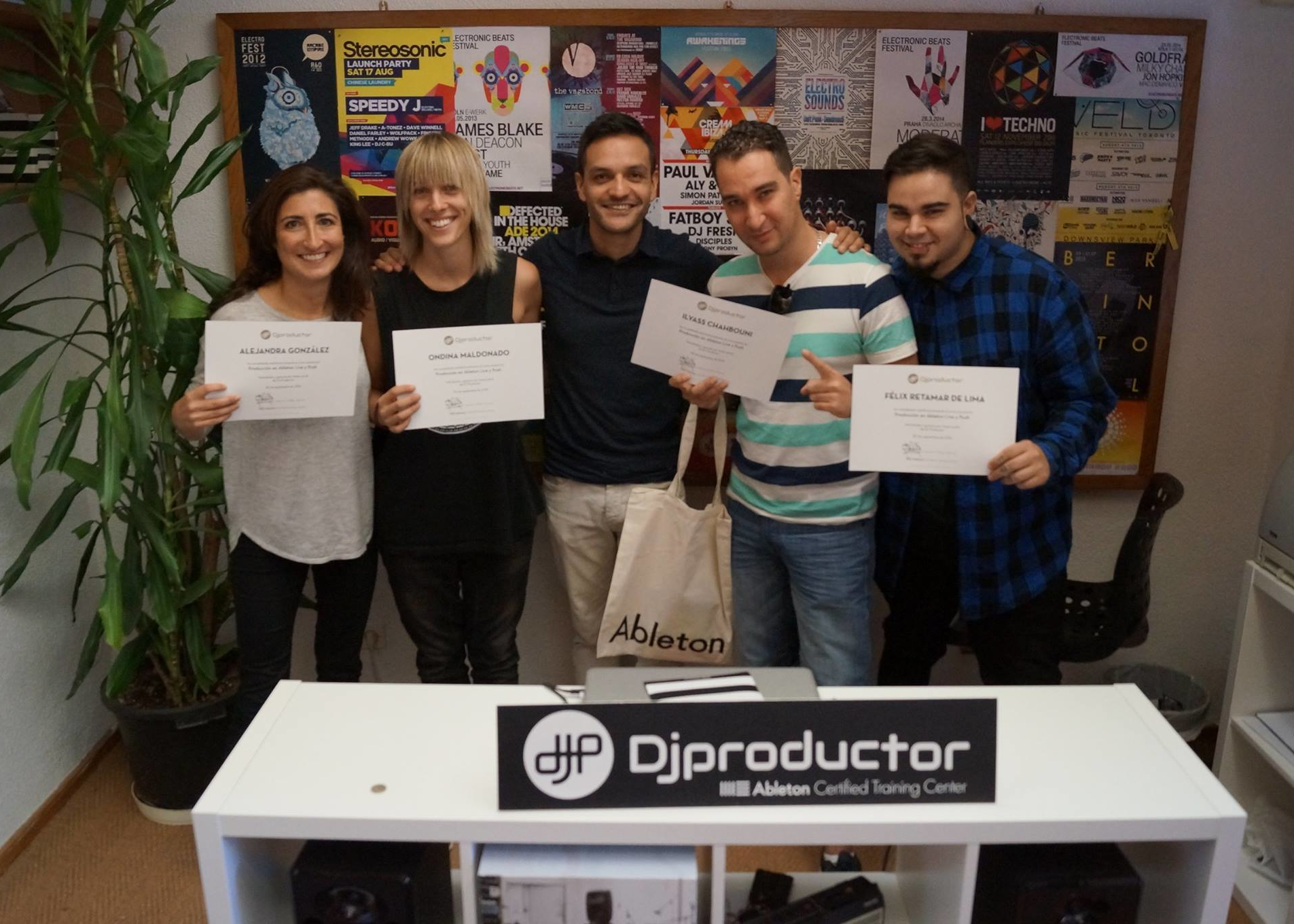 ili Yes with Harvey Cubillos Auriga and Ondina Maldonado at Ableton certified training center Dj Productor